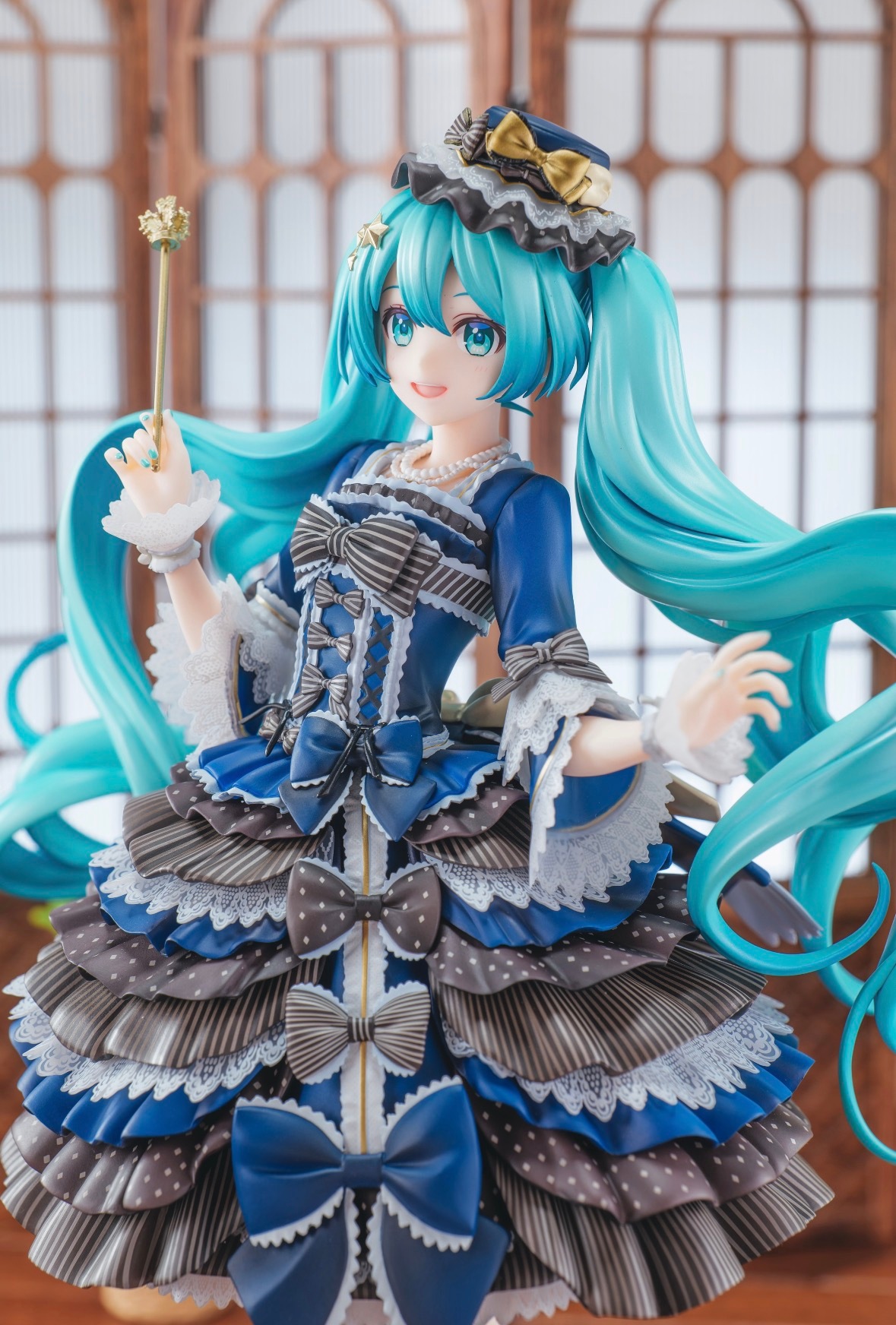 GSC的初音未来手办，这次是流星时尚风格哦～做工是真的不错，裙子层次细节都很夸张