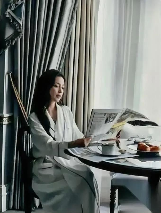 明星住酒店不为享受？

真相是：他们在“避税”。

45%个税红线像高压电，谁碰