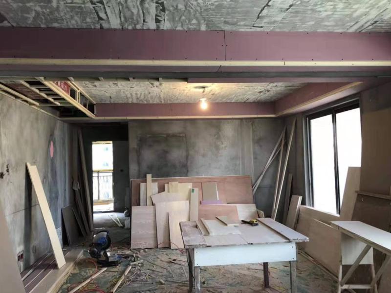 装修半路撂挑子，别急着掏鉴定费！法官现场核对已完工程、遗留材料、工期损失，双方服