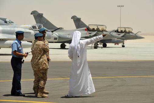 中东这盘棋彻底炸了！阿联酋紧急叫停向摩洛哥转交30架二手幻影2000-9战机。阿