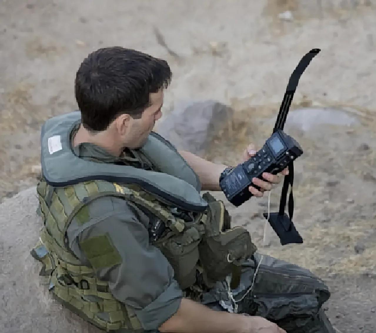 这几天，不少人在嘲笑美国：为了一个飞行员，死掉那么多人，脑子里到底是咋想的？我觉