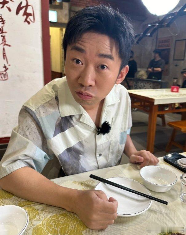 #杨迪陈卓璇重回朋友请吃饭2# 哇哇哇！杨迪和陈卓璇重回朋友请吃饭！！！这不是我