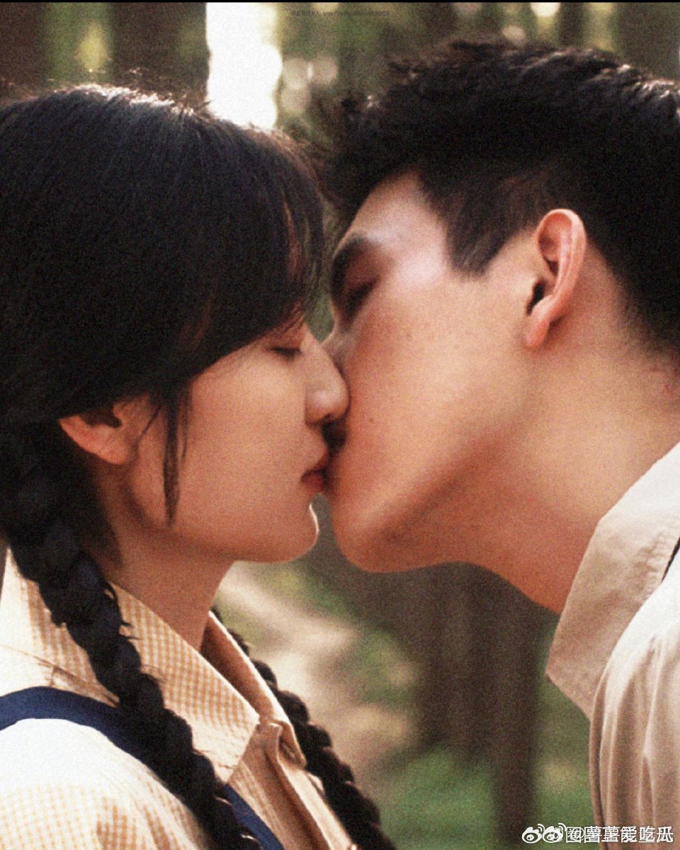 阿瑟又白干了历尽千帆归来还是“阿瑟请坐” 