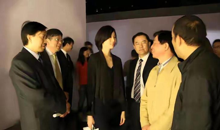 2014年，邓丽君的侄女邓永佳带着姑姑留在人间的那缕乡愁，回到了魂牵梦绕的大陆老