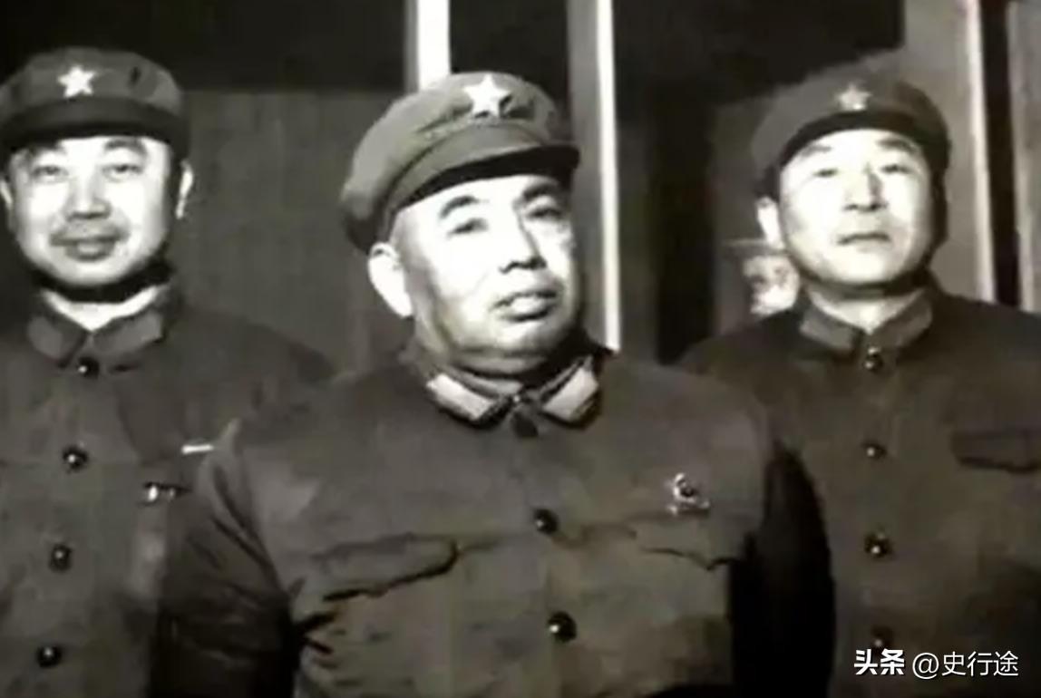 上世纪50年代，南京军区司令员许世友挑选秘书，要求具备以下三条:

一、胶东人。