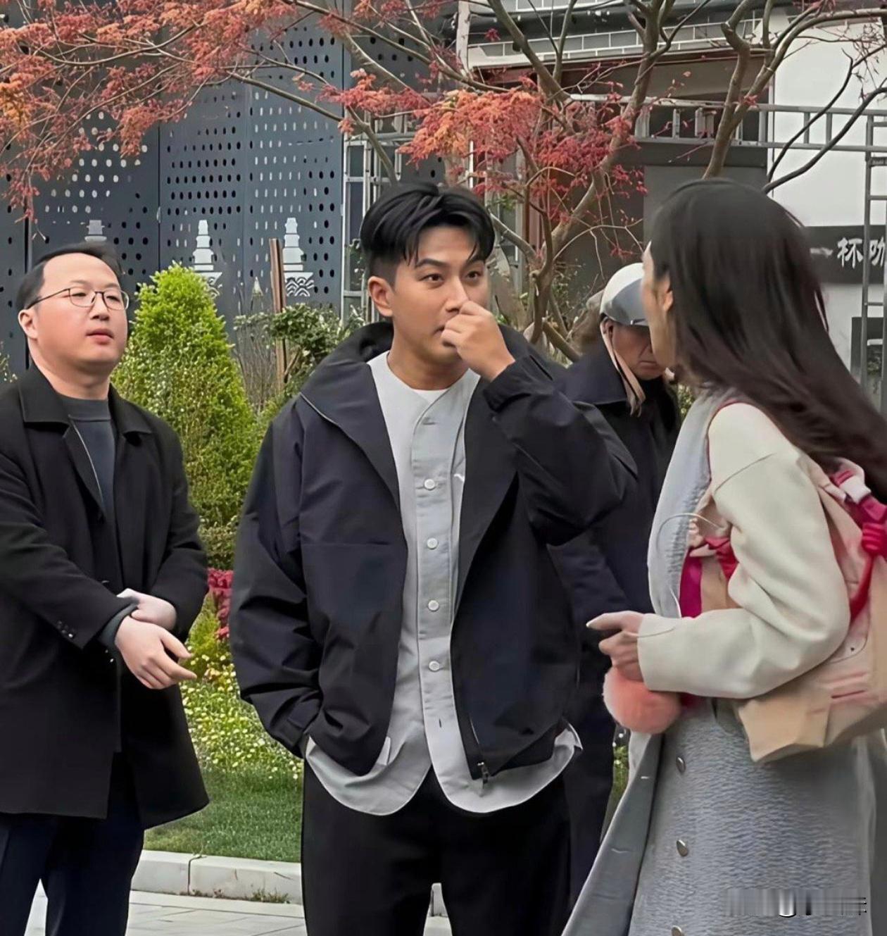50岁的人了，根本看不出来