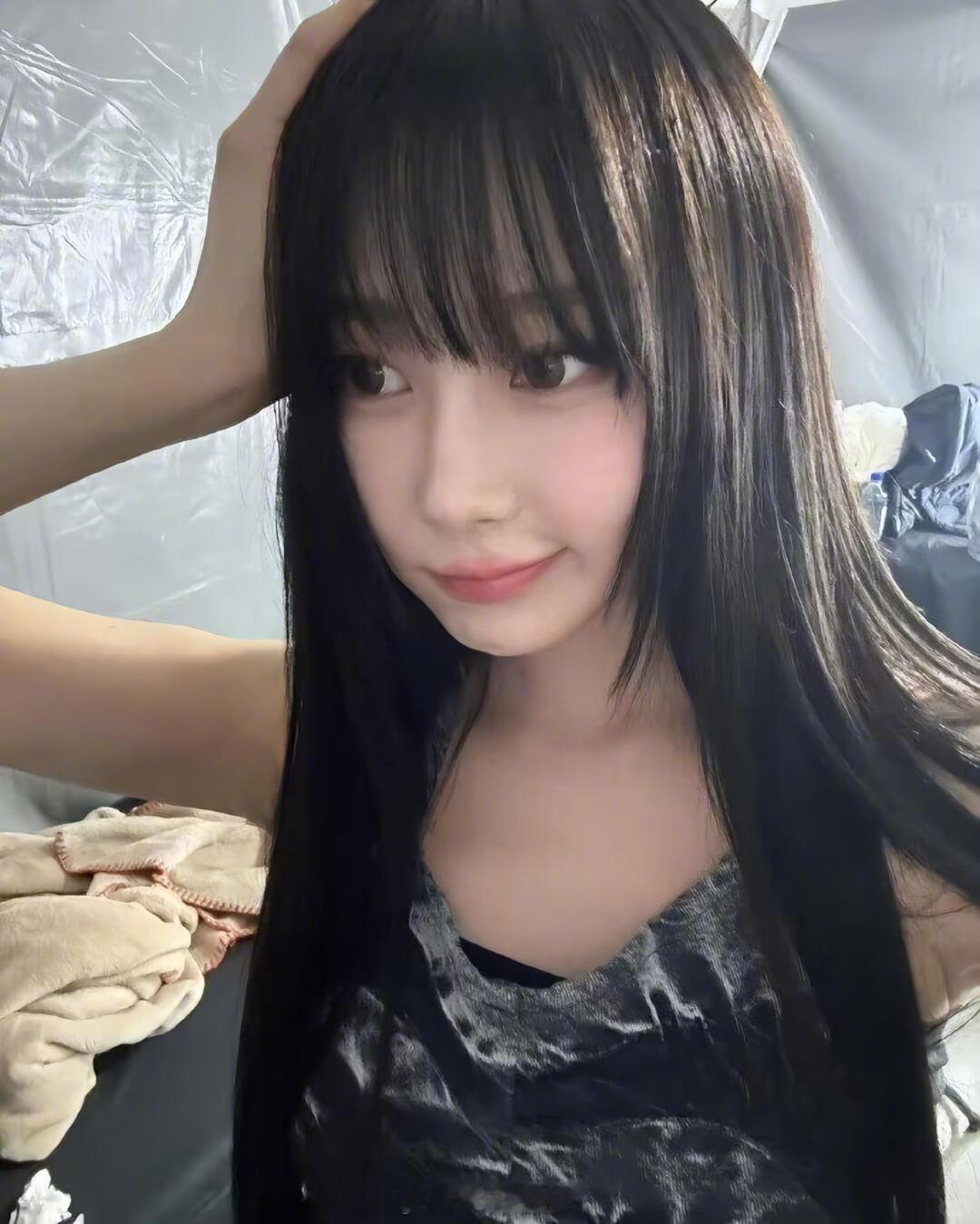 吉赛尔自曝想改艺名 好奇改名后会不会带来新的风格与形象转变，不管是 Gisell