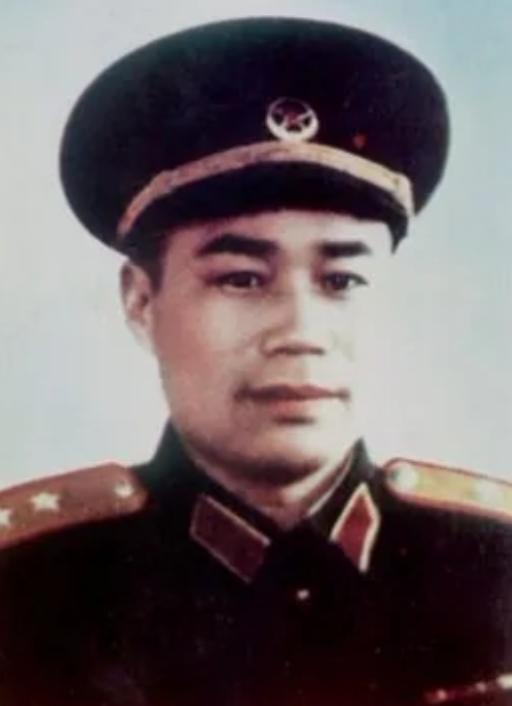 1937年，八路军772团副团长王近山，没有请示上级，偷偷打了一场伏击战，战后，