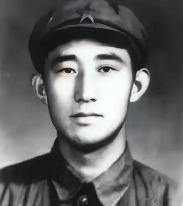 1949年青岛潜伏：撤离前夕接到绝密情报，吴荣森直面生死抉择
 
1949年，潜