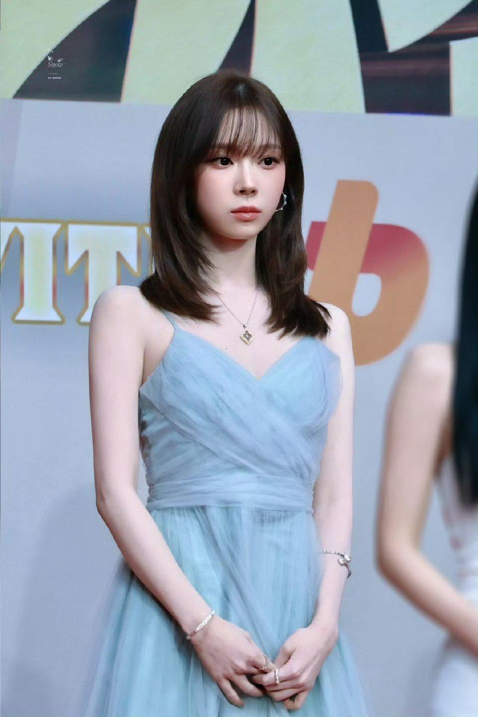 出来装大人的小狗 