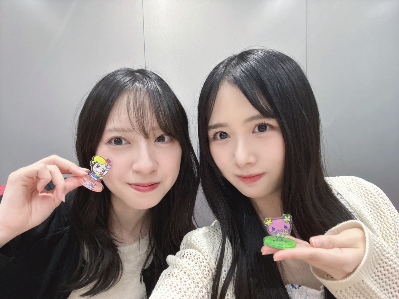 ひなの「そうそう、この前みくさんとふたりでランダムアクスタを開封しました🌟じゃ