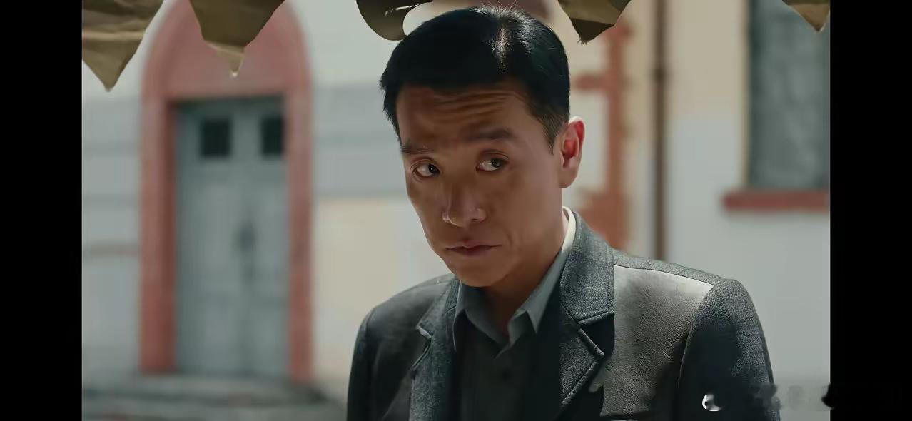 暗夜与黎明：老默不卖鱼，也当上特务了意外收获，竟然看见老默了，这个货，《狂飙》之