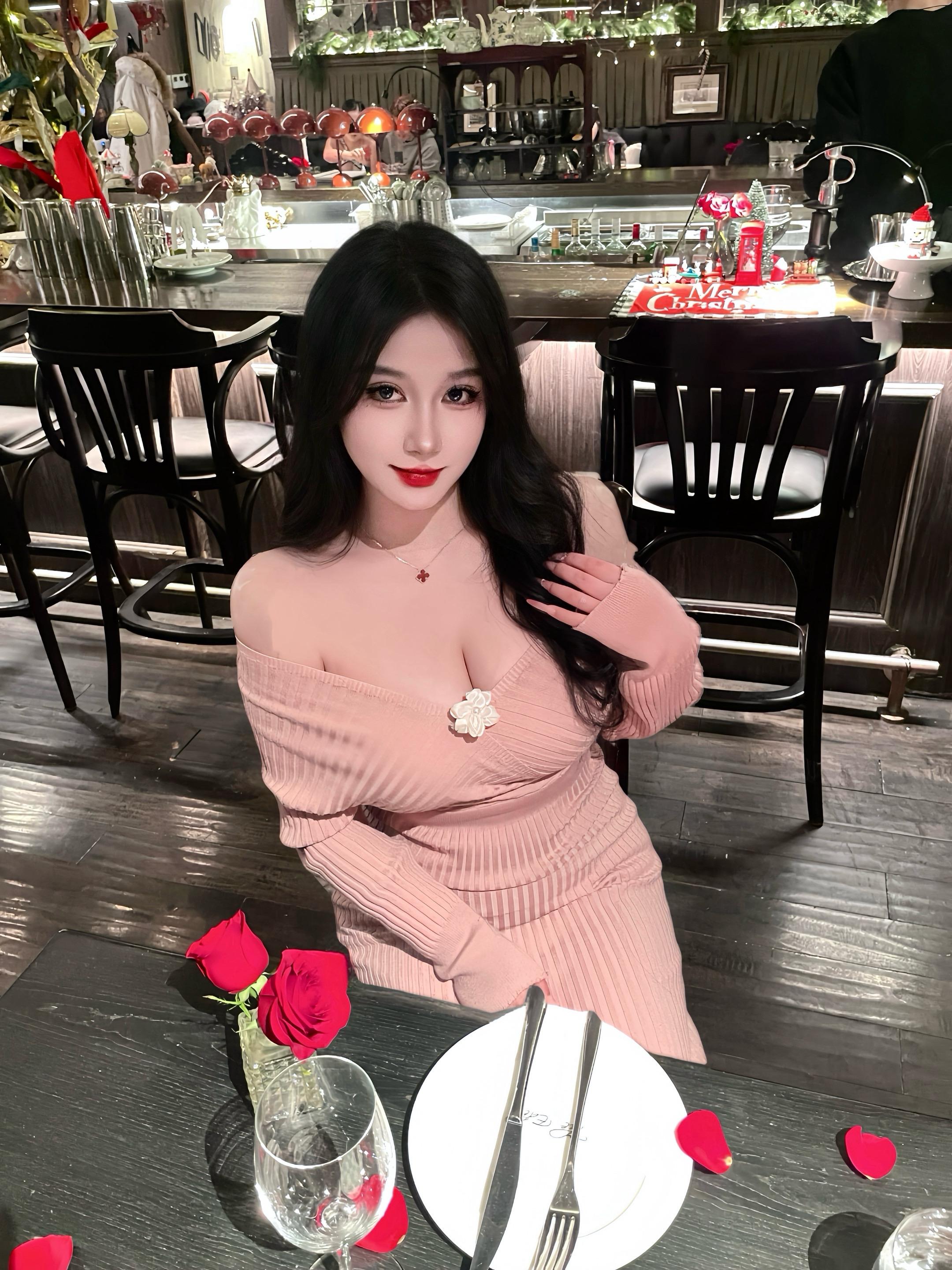 不知道，我的身材很曼妙