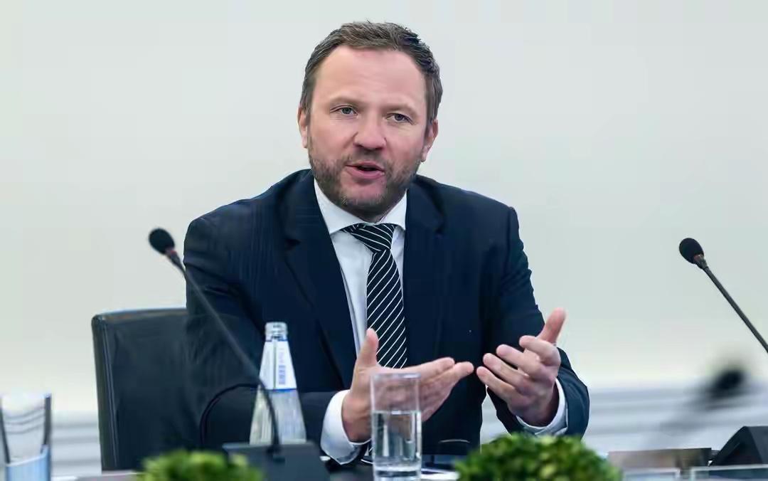 爱沙尼亚外长嘲讽普京：你的朋友要么在天堂，要么在地狱和在监狱！屁大点国家外长有啥