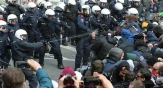 欧洲衰落的速度，可能比我们大家预想的来得更快。悲剧的是，习惯了养尊处优的西欧人无