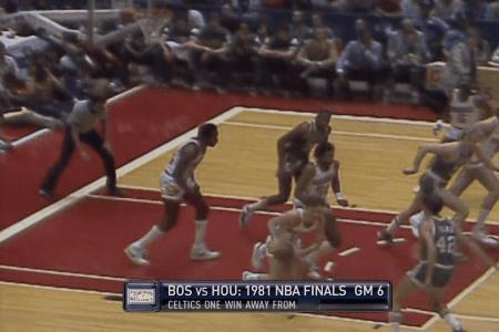 这也进攻犯规 以后都别突破了  左手插裤兜完事了 