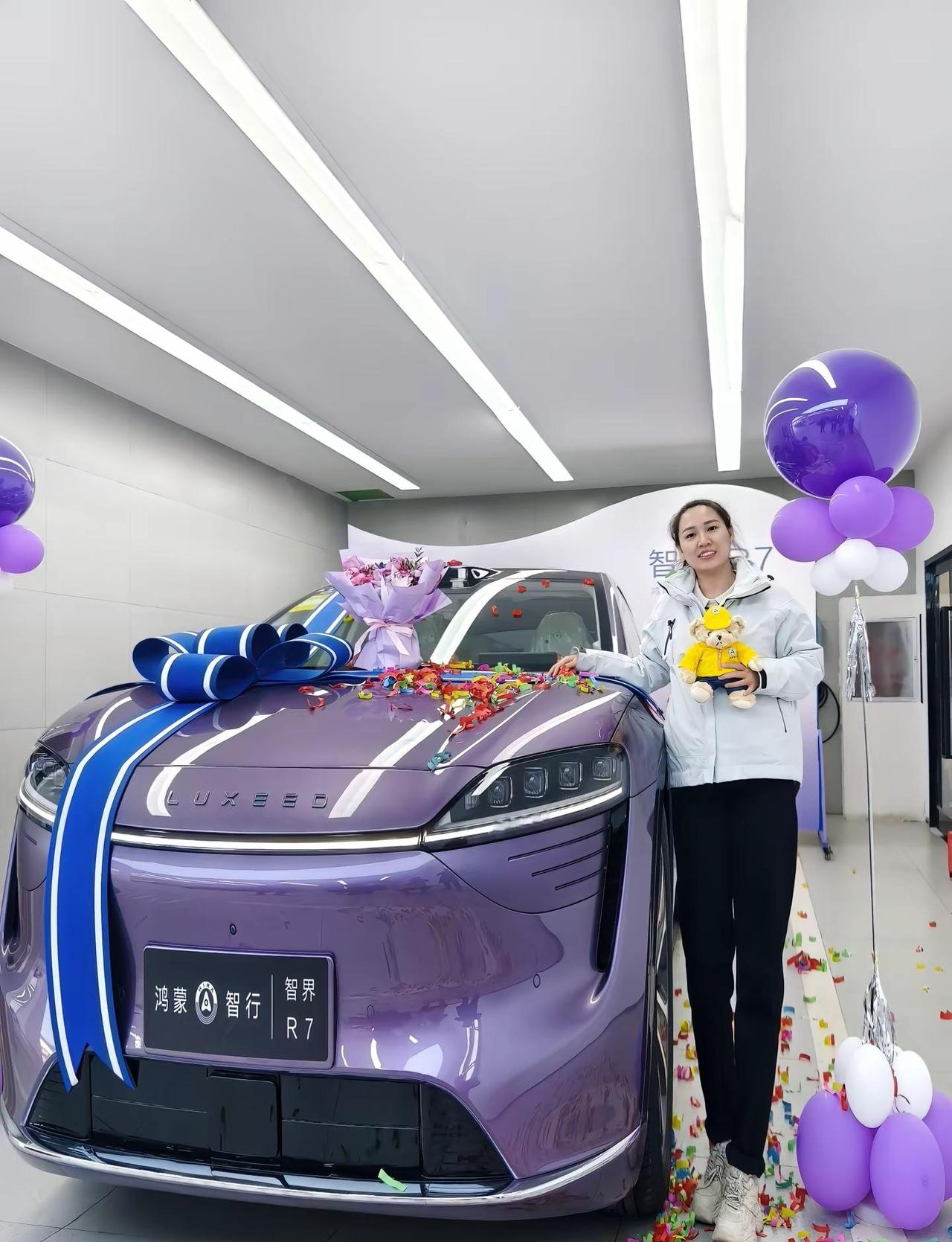 喜提爱车，值得纪念。新征程、新起点！智界R7 鸿蒙智行 智界r7提车 喜提爱车