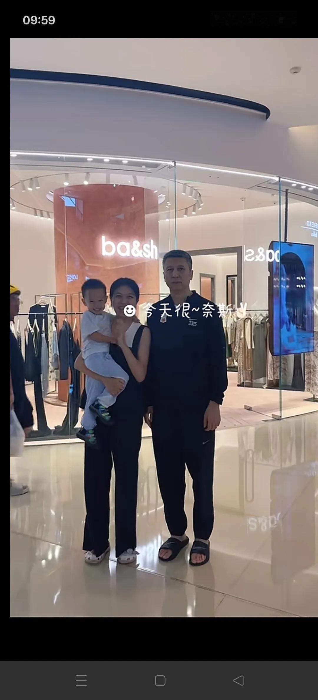 中国男篮主教练郭士强已经回到了广东广州生活了啊，在结束了亚洲杯的比赛后，郭士强指
