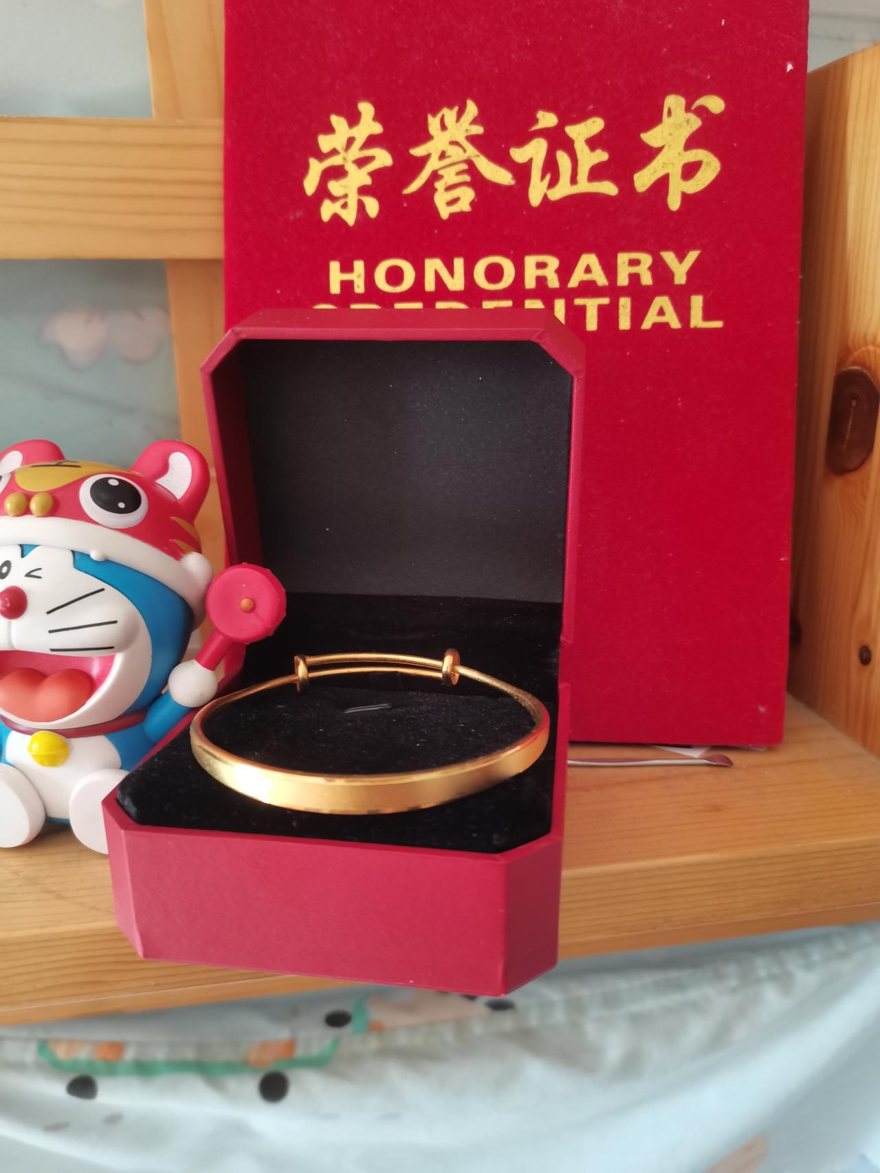 女神节送给媳妇的礼物！今天是三八妇女节，是所有女性的节日，而女性又都喜欢仪式感，