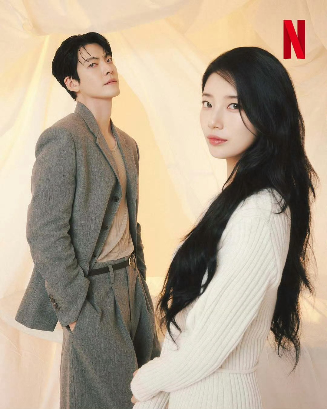 金宇彬 x 裴秀智 Netflix 《许愿吧精灵》主演宣传画报 ​​​