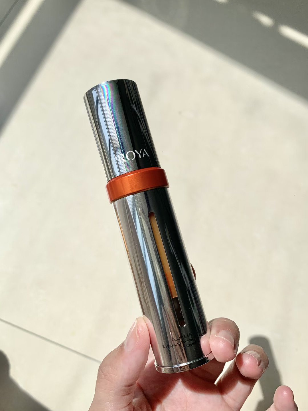 不再盲目买眼霜后，眼部状态就像开挂了一样