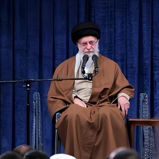 伊朗最高领袖哈梅内伊最终还是被证实遇袭身亡，可怕的不是他被炸死，也不是他的儿媳妇