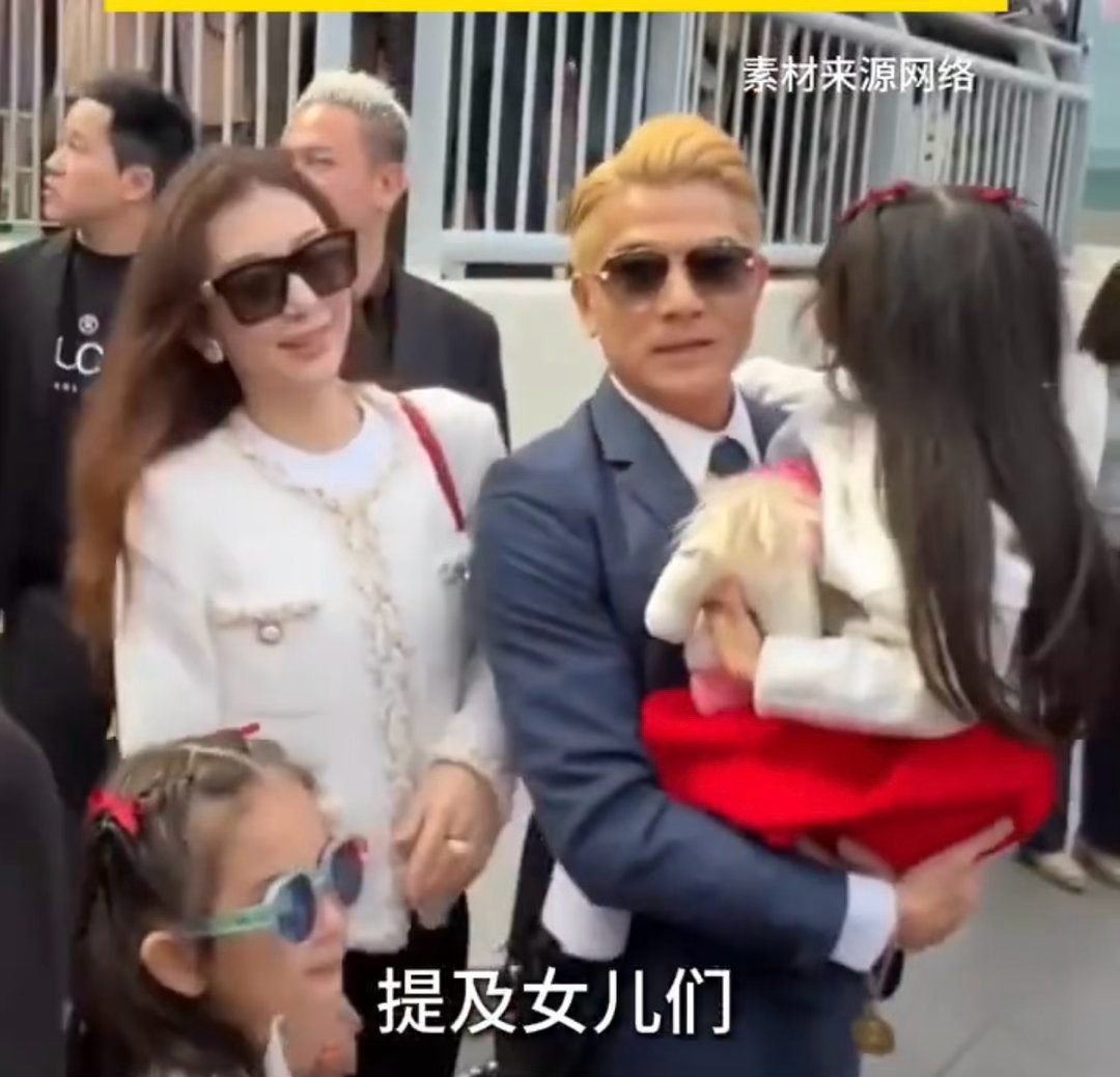 郭富城说女儿很有舞蹈天赋基因真的很奇妙！郭富城演唱会的招牌鲨鱼舞，被自家两个女儿