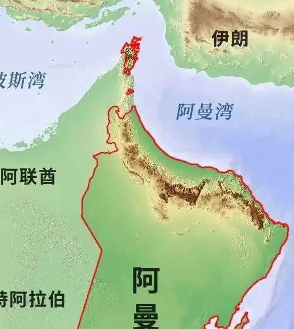 霍尔木斯海峡到底归谁？

美国打了半天，这个这是天然的海峡，竟然被伊朗与阿曼瓜分