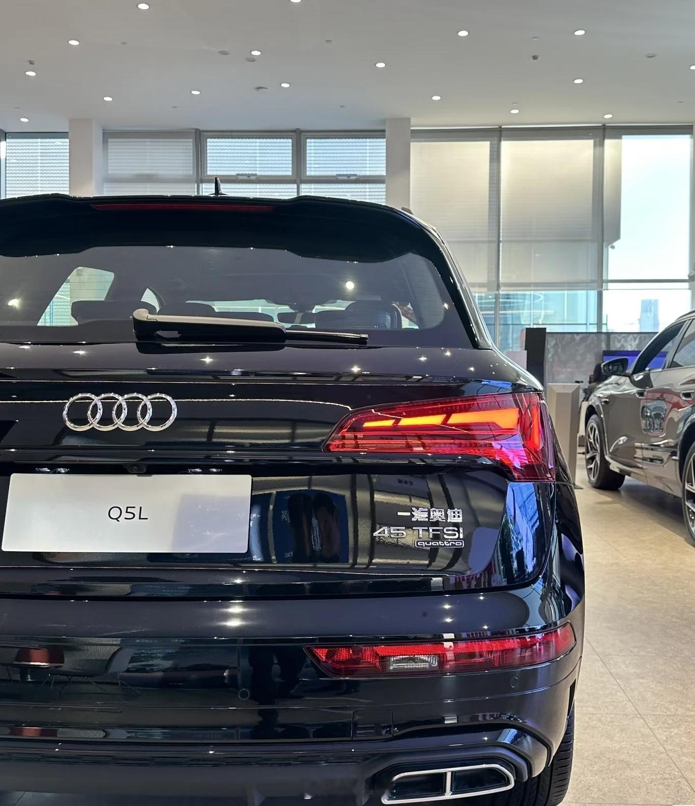 25款Q5l，原指导价36.98万，优惠完不到23万，补贴另算，这优惠力度也太大