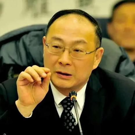 总算有人戳破这层窗户纸！
 
金灿荣教授9月5日公开发声，全社会确实该警醒：国内