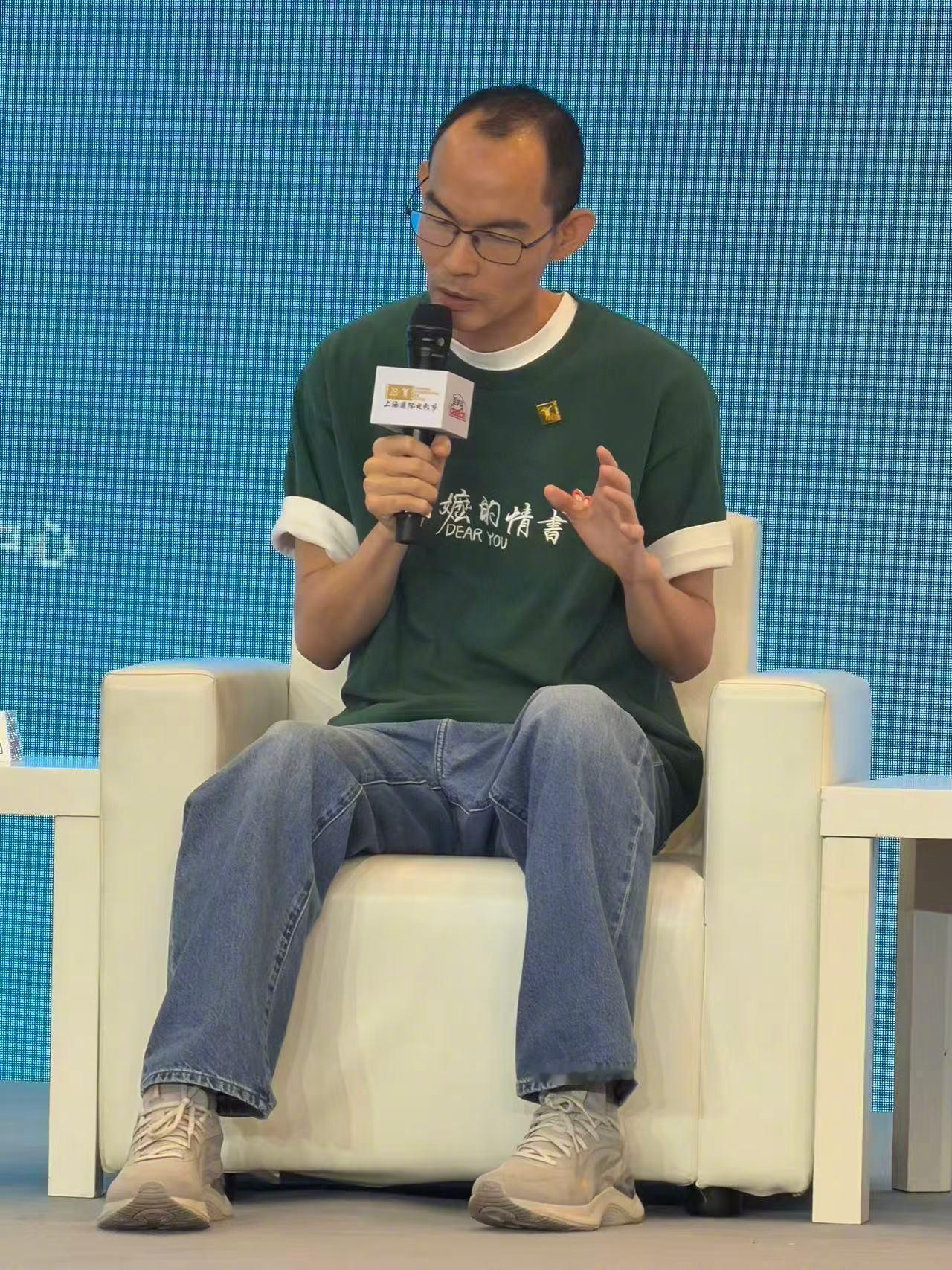 给阿嬷的情书导演谈如何拉投资 在上海国际电影节 论坛活动中，《给阿嬷的情书》导演