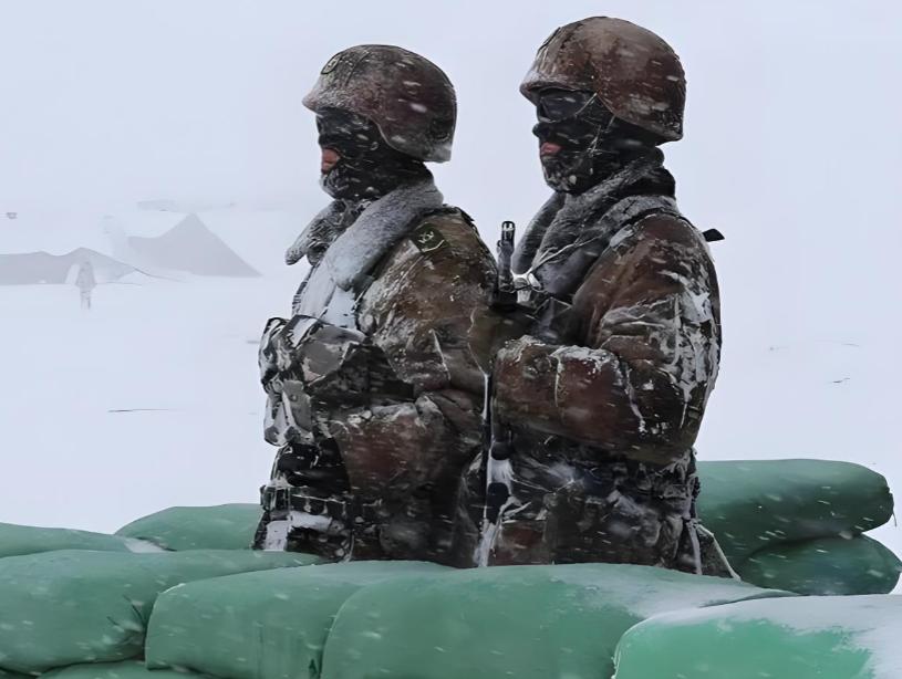 驻藏士兵 130 万退伍费炸锅！但看完 12 年得付出，为何全网沉默了？

首先