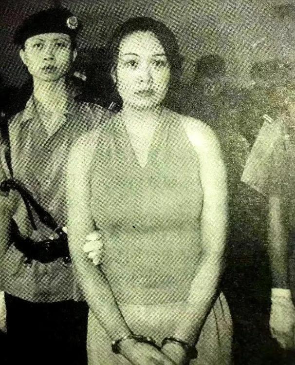 1999年，警方捣毁了位于北京朝阳区“七号别墅”的特大“淫窝”。然而，组织者的身