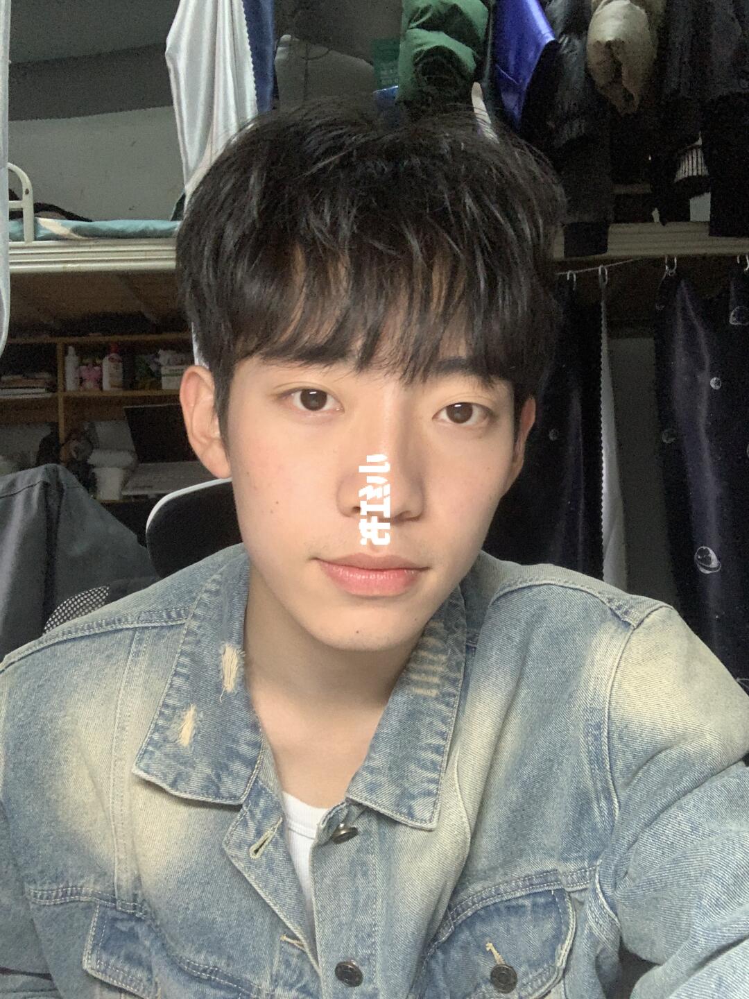 男生纯素颜皮肤这样算什么水平？