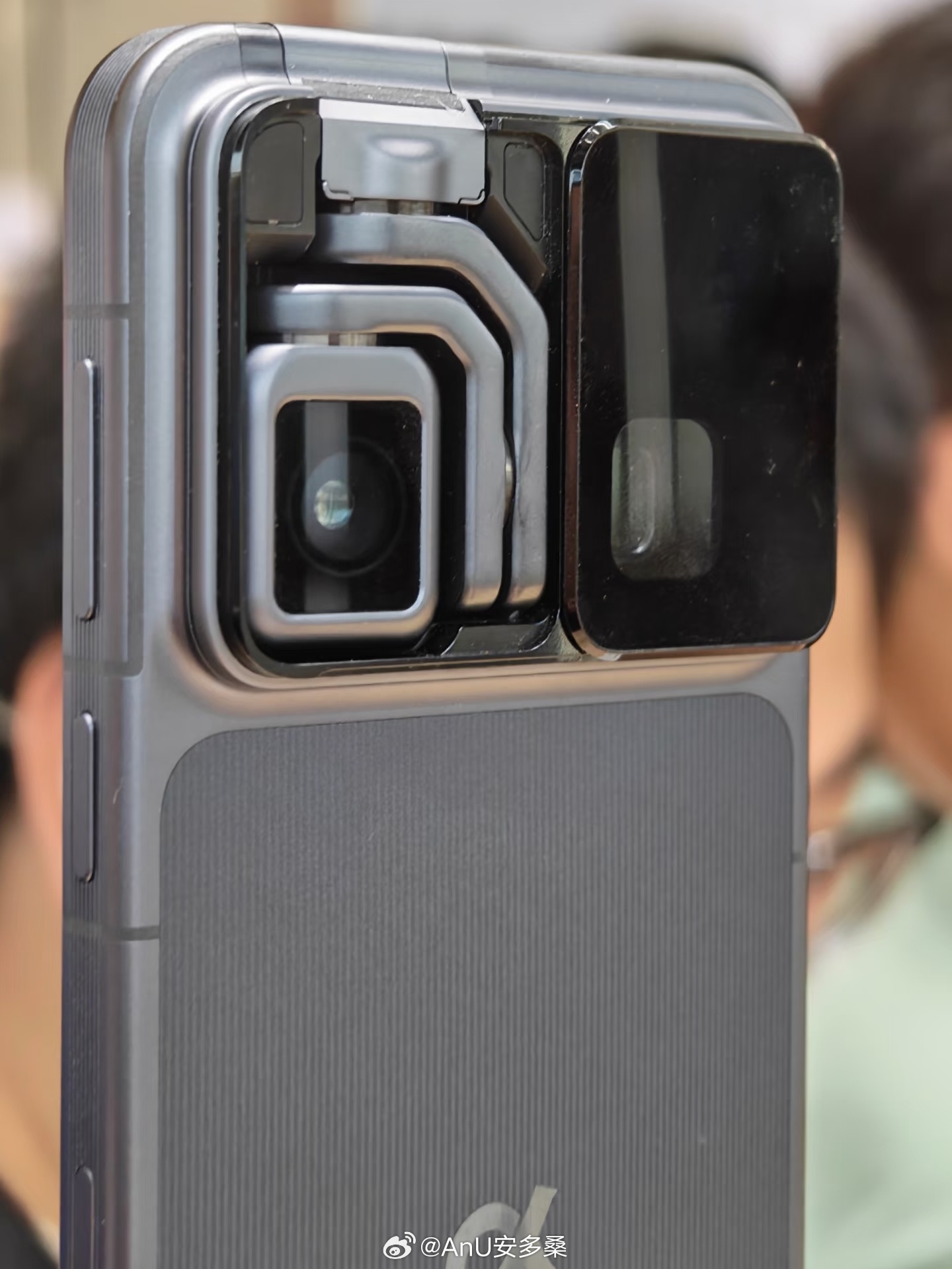 荣耀Magic9外观首曝1W以内，荣耀Robot Phone，与阿莱交个朋友智能