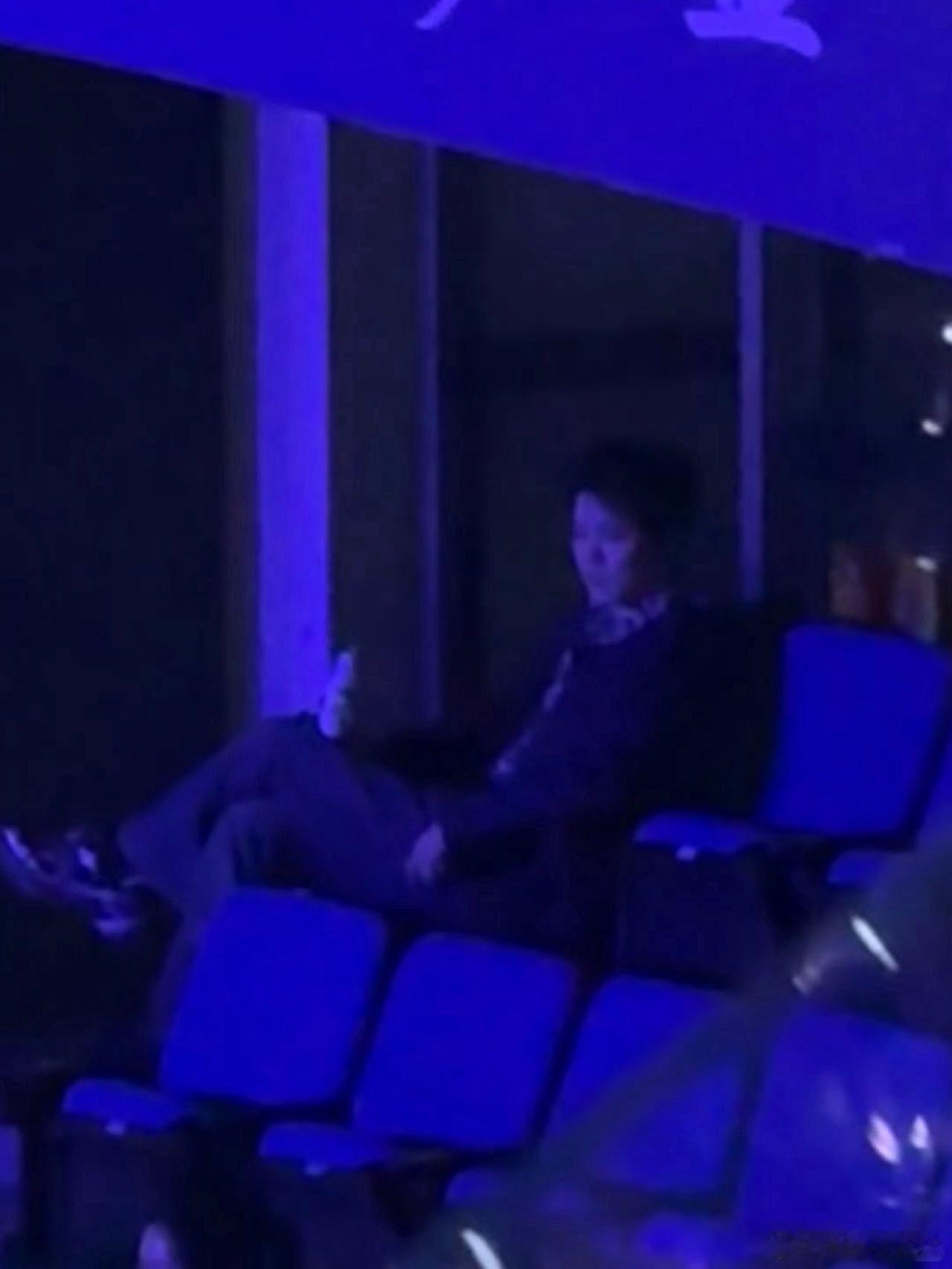 周震南南京演唱会任豪去了周震南演唱会 被壶人私下的相处狠狠戳到！任豪专程来周震南