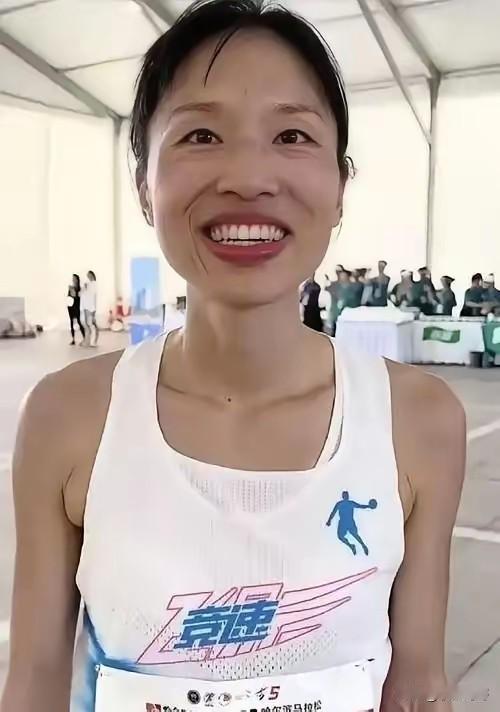 34岁的张水华，给所有女人提了个醒

不是因为马拉松奖金比工资高，也不是因为“最