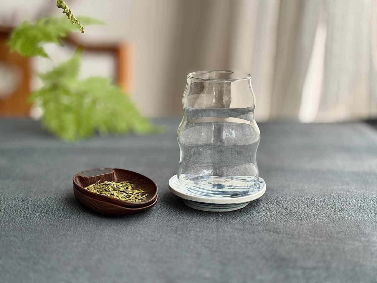 懒人必看！玻璃杯泡茶，不苦不涩超简单
超实用的玻璃杯泡茶技巧，条件简陋也能泡出甜