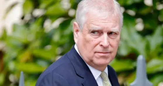 英国安德鲁王子被剥夺头衔及王室住所