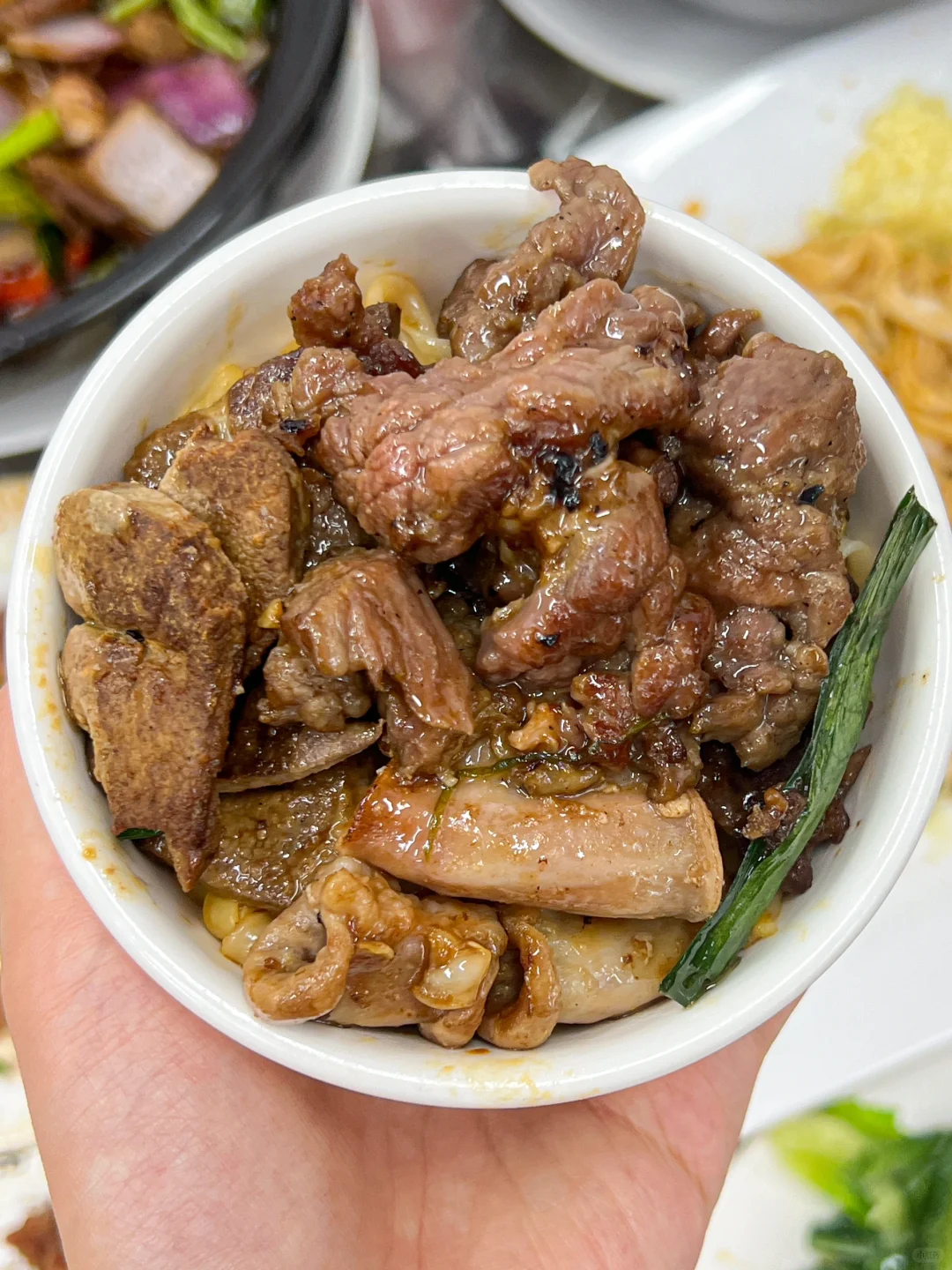容 边排骨饭？到底好不好吃？？？？？？