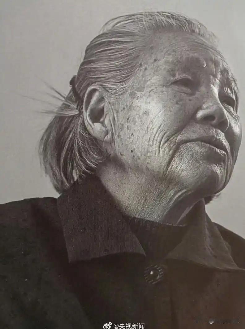 2026年1月1日晚，南京大屠杀幸存者潘巧英与世长辞，享年95岁。她的离去，让登