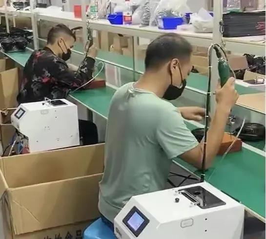 在华为工作16年，再出来进厂打螺丝，这是种什么体验？我一同学今年42岁，和我一样