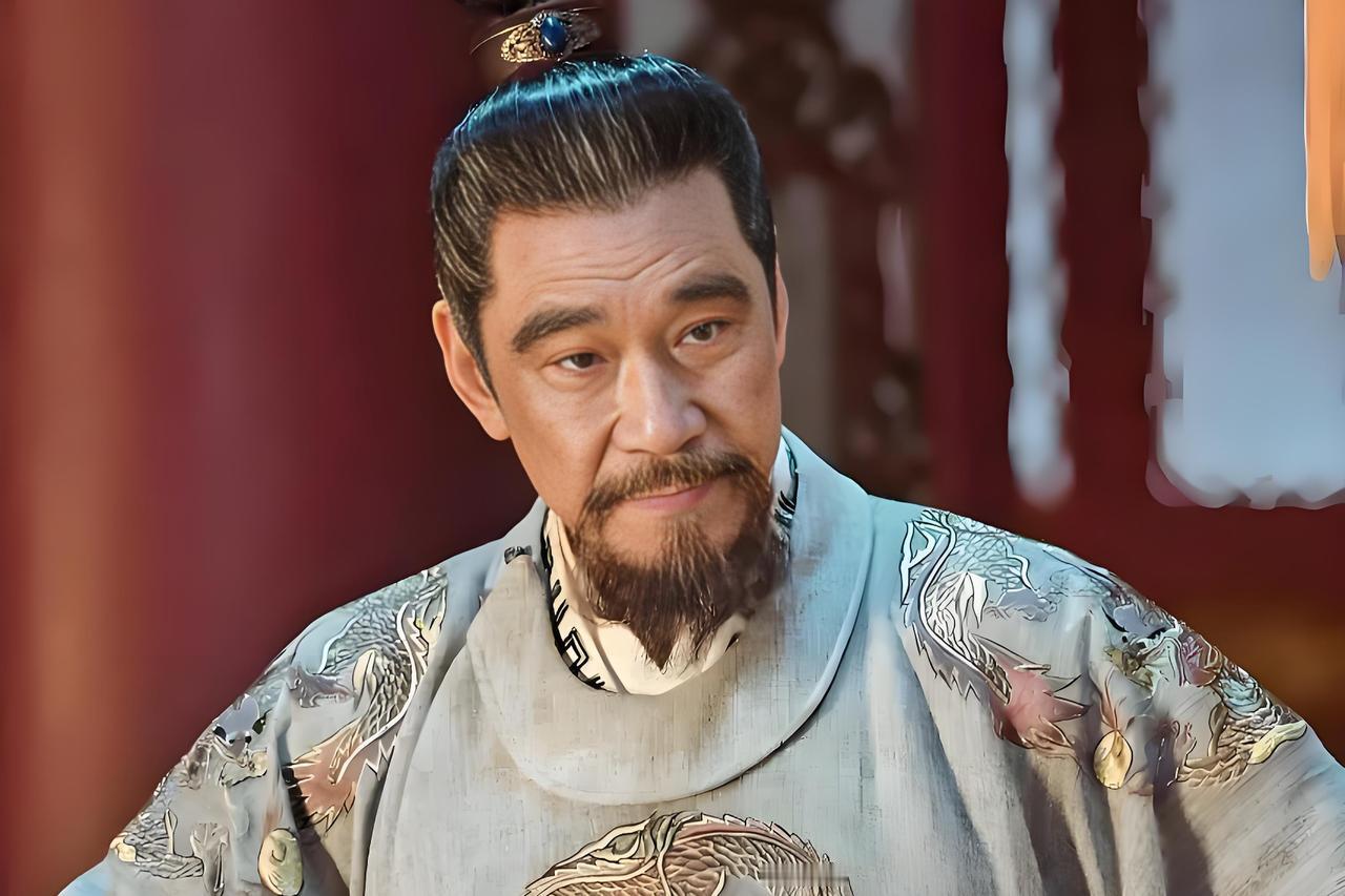 我爷当年告诉我，等你长大了在今日头条上混，有几类人千万别惹：

1、凌晨四点还在