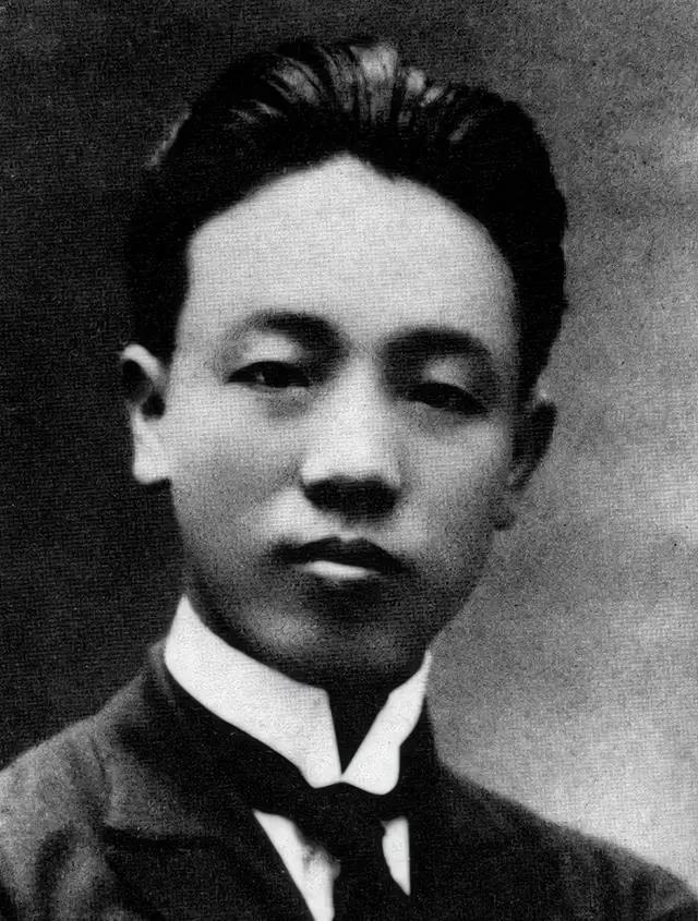 赵世炎是流芳千古的革命烈士，是载入历史教科书的英雄人物。他牺牲的时候，只有26岁