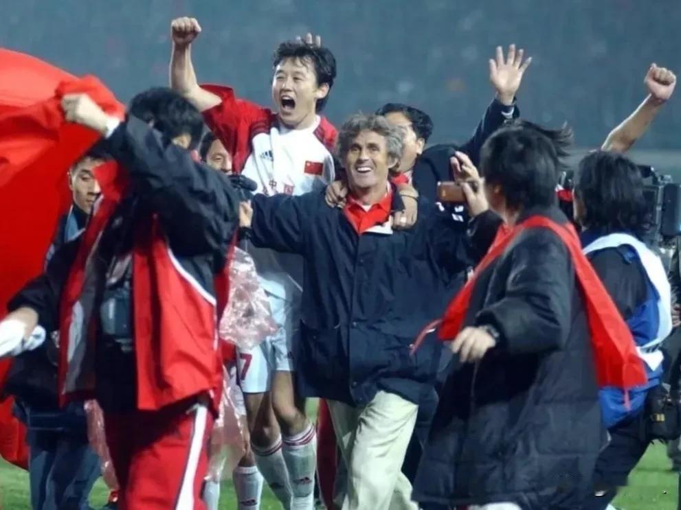 中国足球突然又有了希望！新一届中国足协搭建完成。他们能否带领中国足球腾飞？能否让