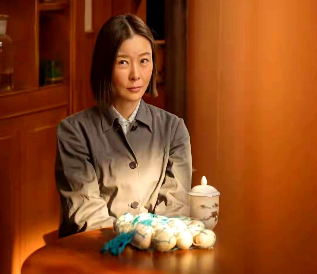 最近追《好好的时光》的人，是不是都骂过庄先进？
 
好多人说他拎不清，放着苏小曼