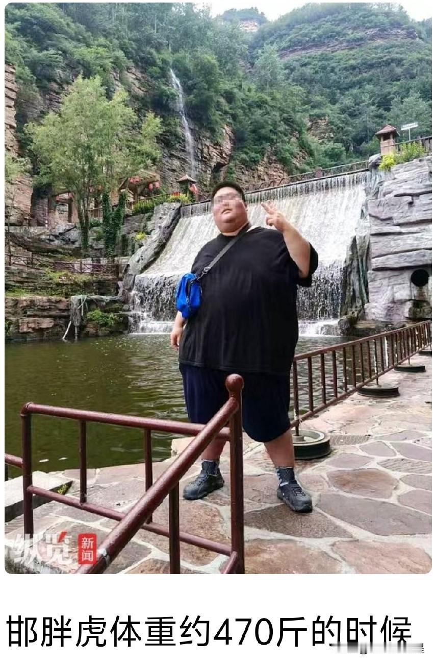 一顿吃下10根香肠，一餐干掉2斤米饭外加一大碗菜，再灌下一瓶可乐。邯郸有个小伙胖