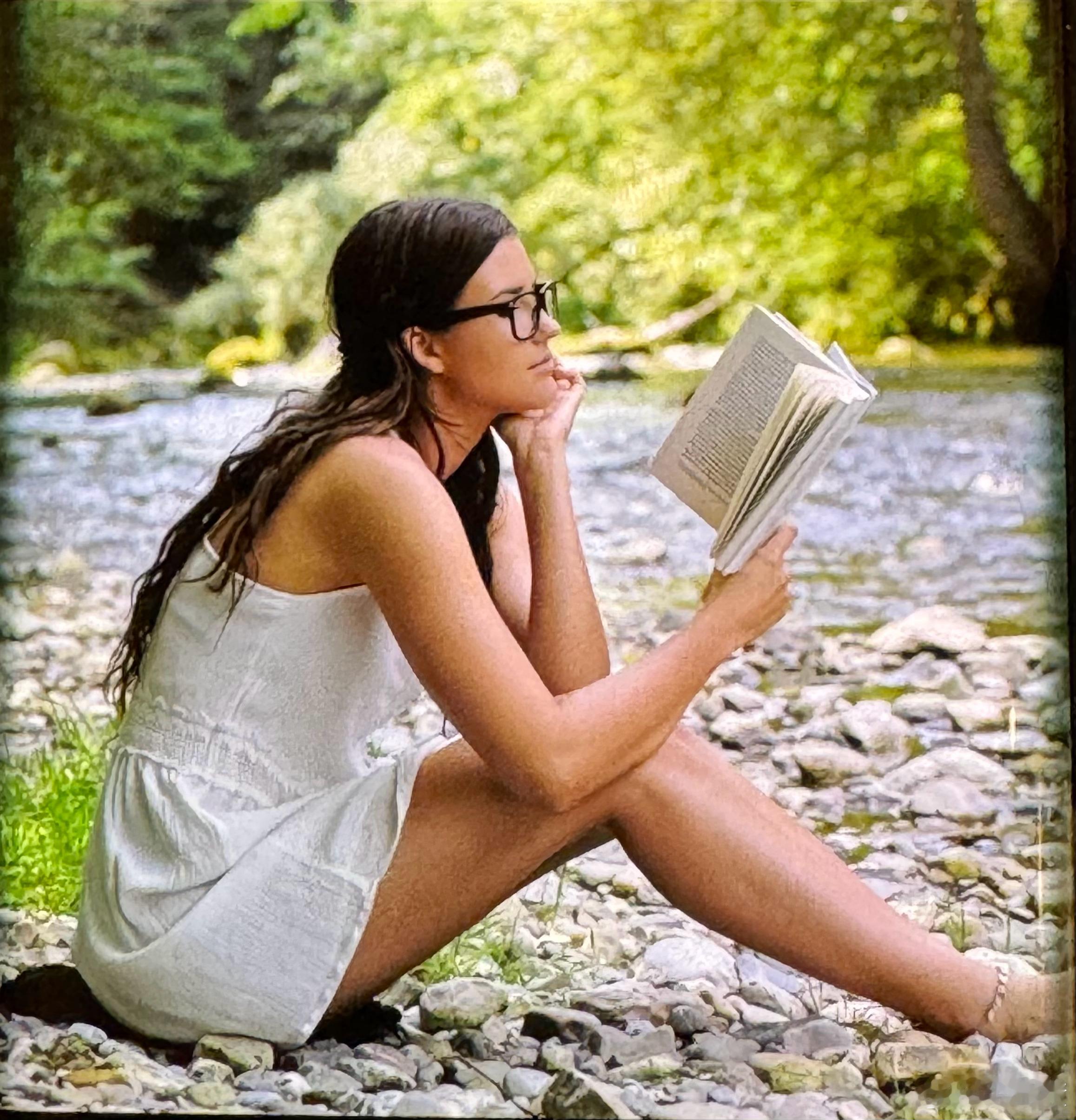 张雪峰复播后仍污言秽语张雪峰事件折射出教育信息服务业在监管趋严下的转型阵痛。从"