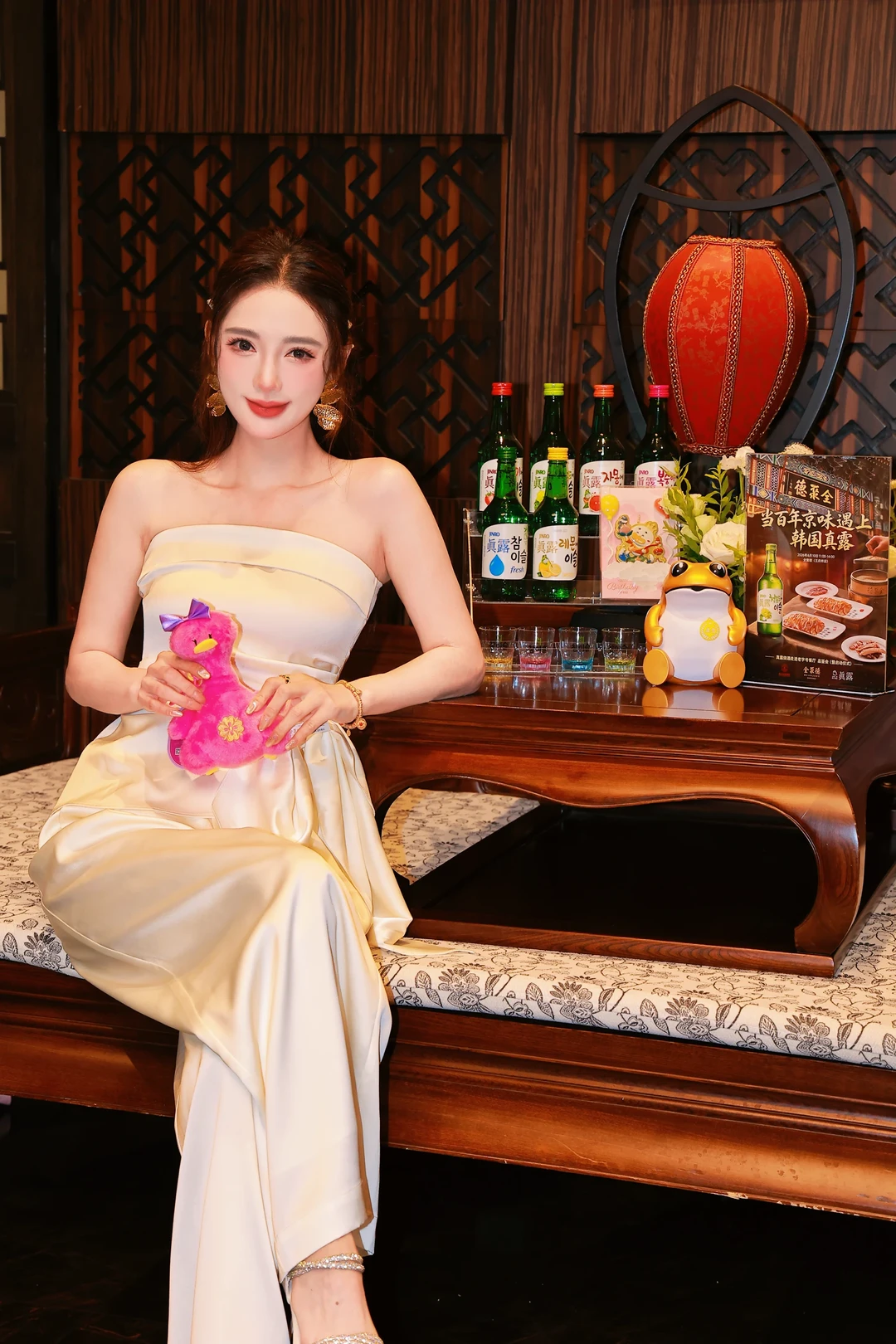 百年全聚德解锁佐酒新答案，真露太适配中餐