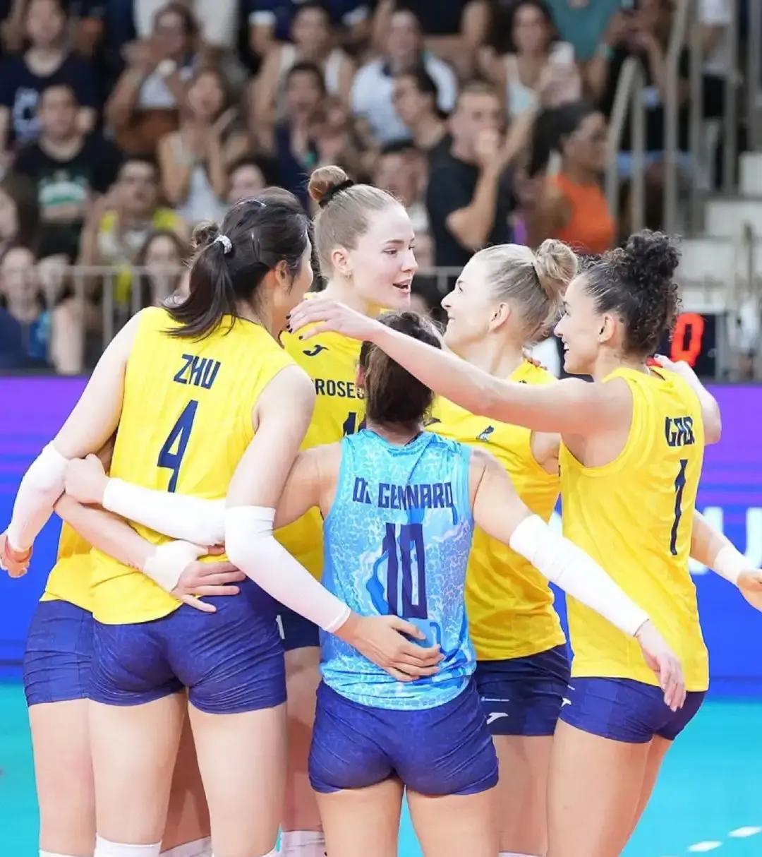 3天4赛！朱婷庄宇珊今晚对轰
 
12月31日凌晨3点，意大利杯1/4决赛开打，